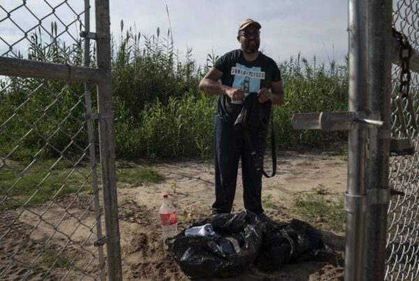 Texas Senate moves forward with border and immigration bills, despite House absence