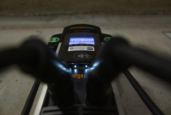 Group of automakers plans major expansion of electric vehicle chargers