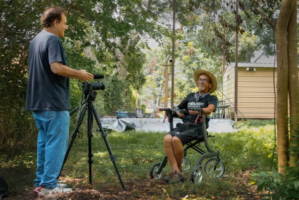 Documentary puts legendary artist Jesse Treviño into focus