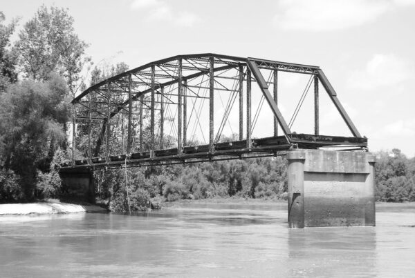 Drought reveals World War I-era ship in the Neches River