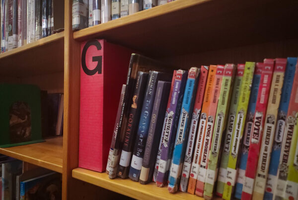Fort Worth schools close campus libraries for two weeks, remove over 100 titles from shelves