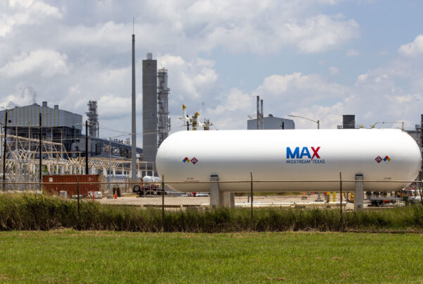Texas court strikes down air pollution permit for Gulf Coast oil terminal