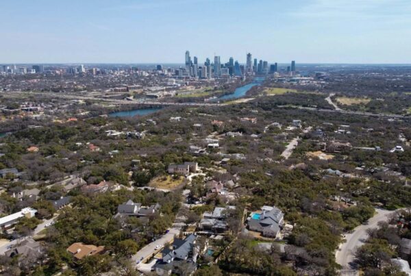 As wildfire anxiety grows, Austin plans to designate half the city as at risk of fire damage