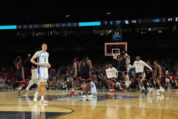 NCAA Championship features two teams you can never count out: Houston and Florida