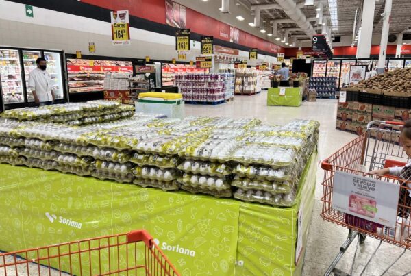 Families along border cross into Mexico to save money on groceries