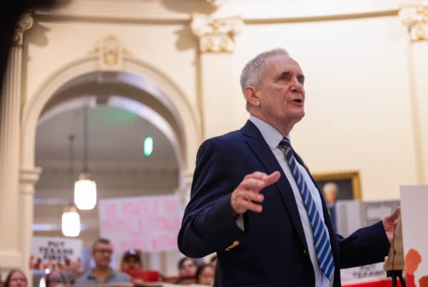Austin Congressman Lloyd Doggett says he won’t run for reelection if redistricting holds up in court