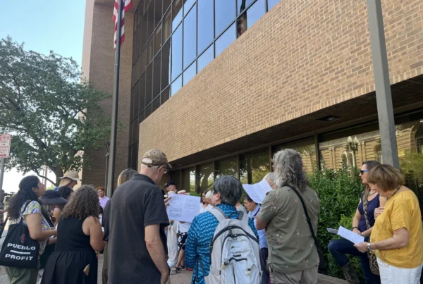 Volunteers and faith leaders offer prayers, help for people detained by ICE at El Paso immigration court