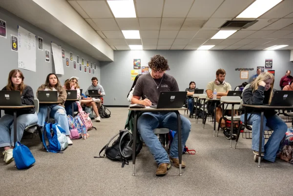 Texas community colleges showing small signs of recovery after enrollment decline, report finds
