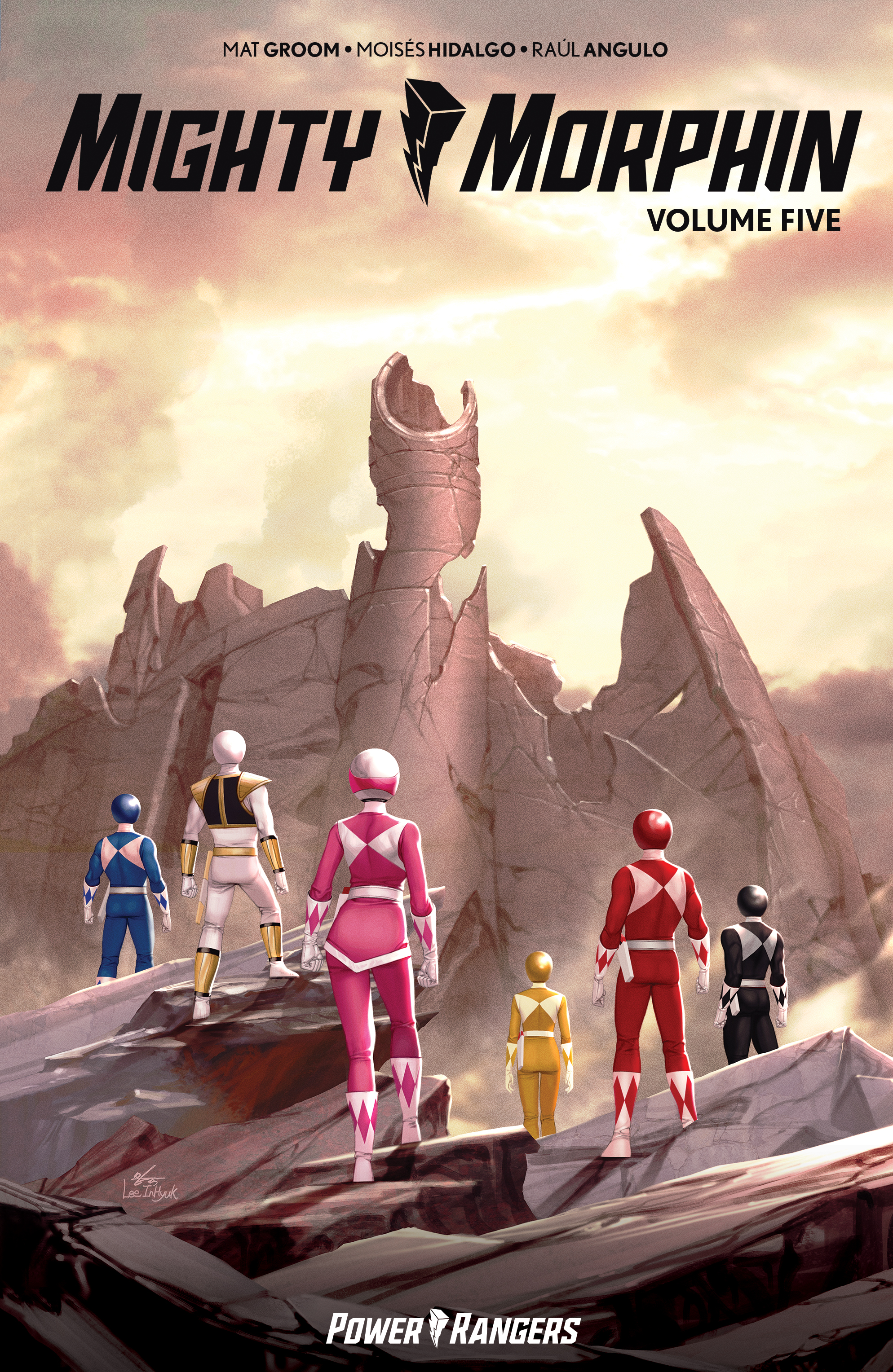 This image is the cover for the book Mighty Morphin Vol. 5 SC
