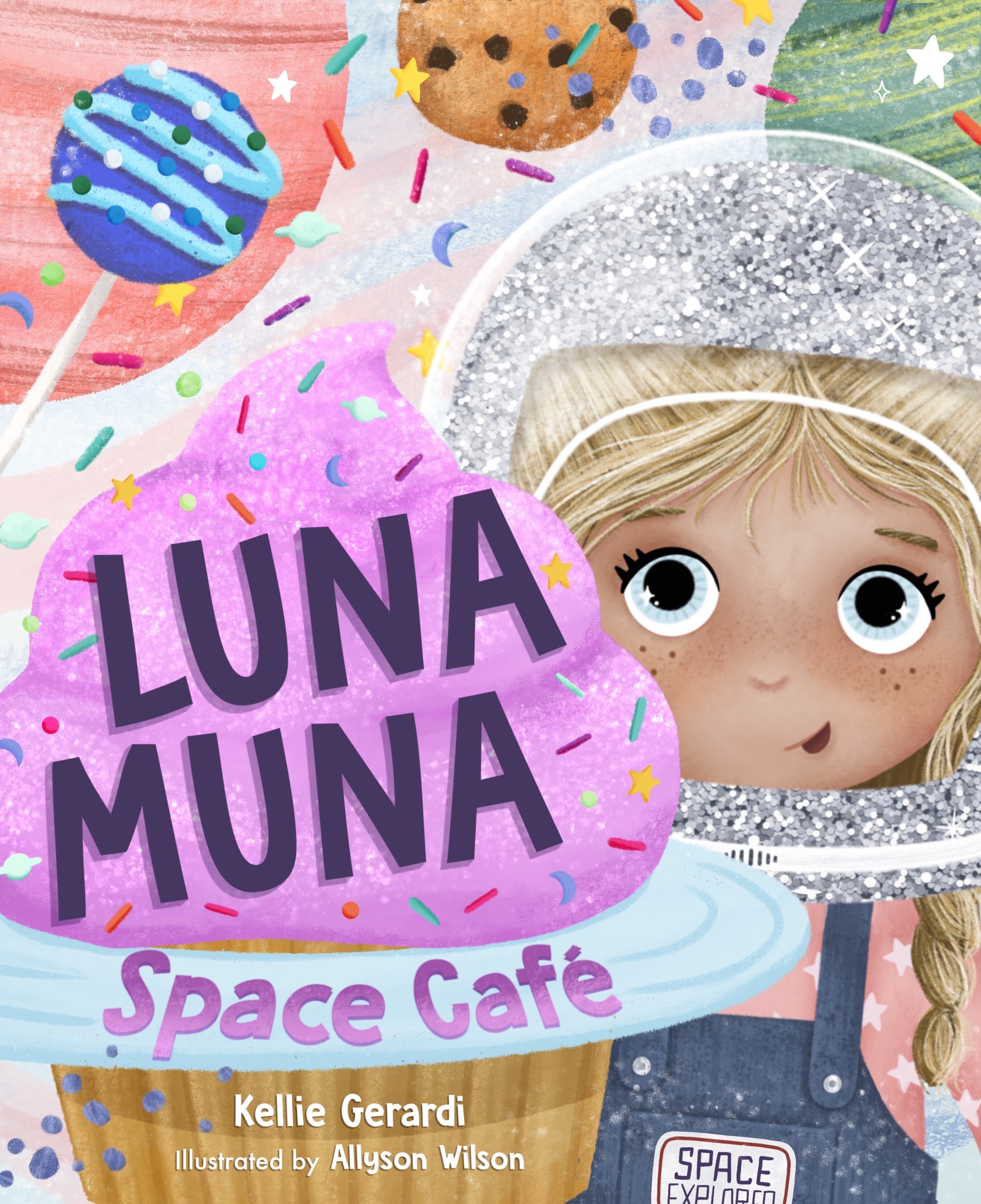This image is the cover for the book Luna Muna