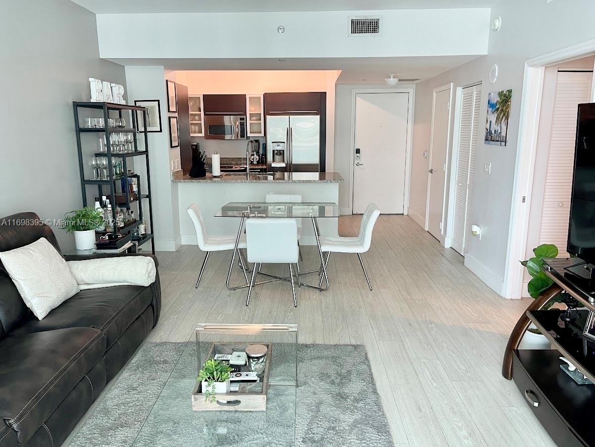 950 Brickell Bay Dr Miami FL 33131