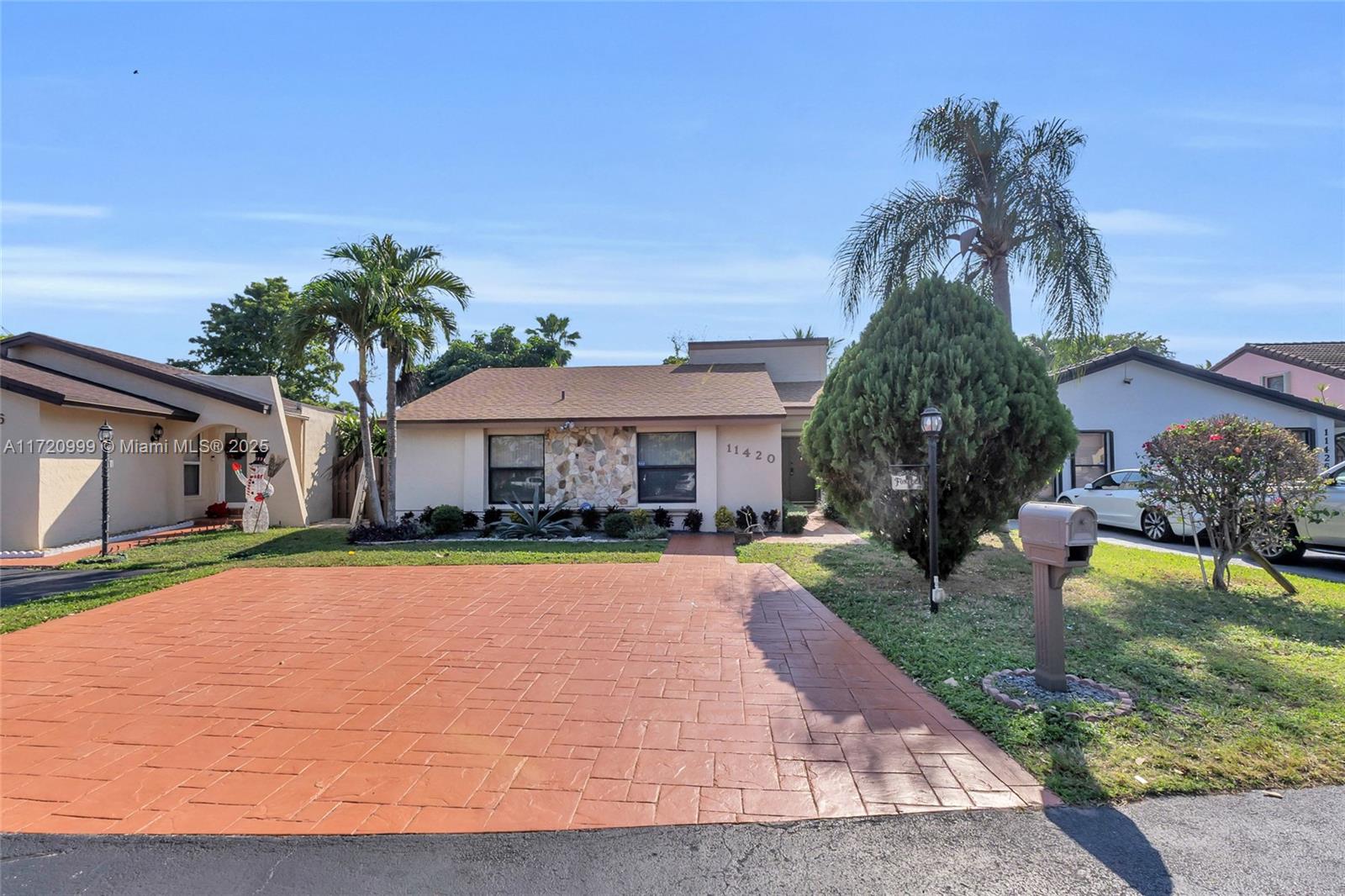 11420 SW 34th Ln Miami FL 33165