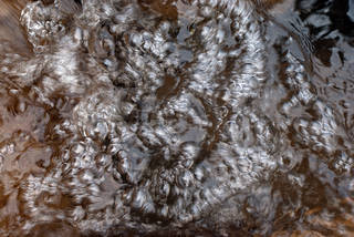 Texture of /water/foam-and-rapids/foam-and-rapids_0016_05