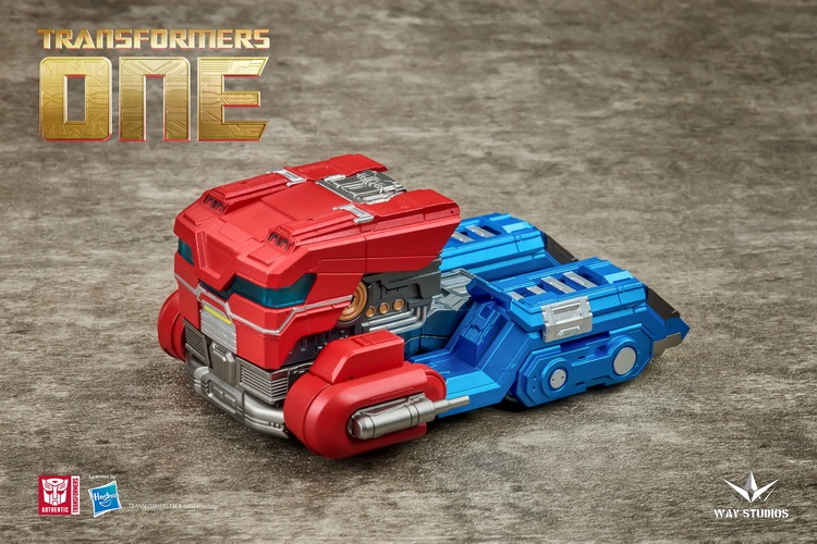 Optimus Prime Truck Mode Statue | Transformers: One | Way Studios