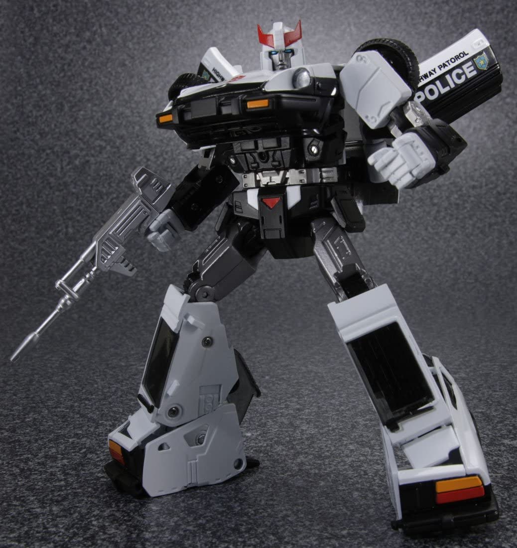 MP-17 Prowl | Transformers Masterpiece