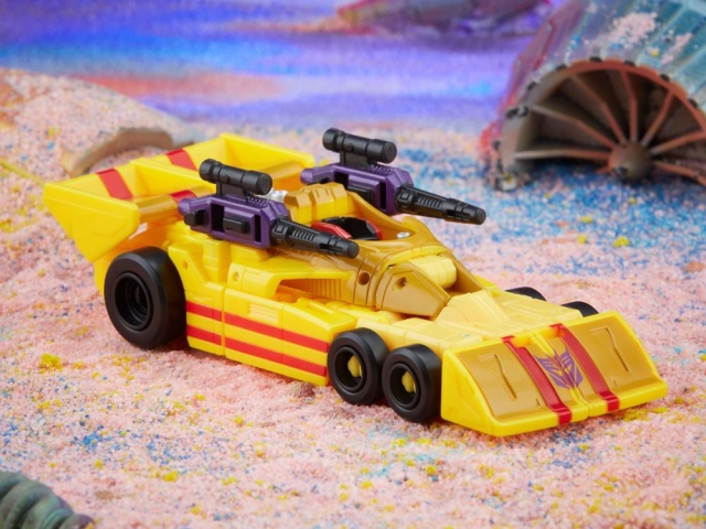 TL-02 Drag Strip Japanese Version Deluxe Class | Transformers