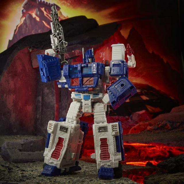 KD-11 Ultra Magnus Japanese Version | Transformers War for