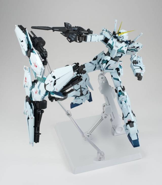 GUNDAM FIX FIGURATION METAL COMPOSITE - UNICORN GUNDAM