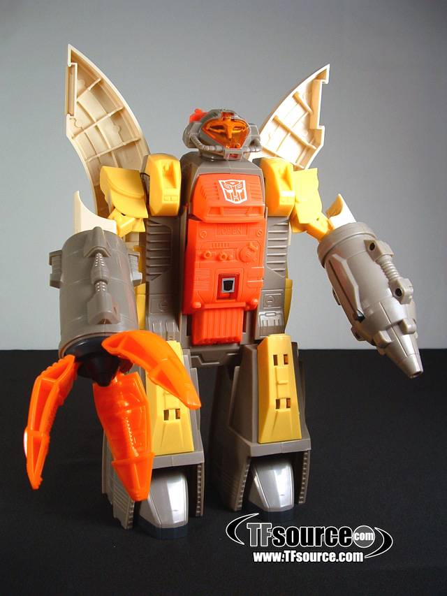 Encore Series G1 Transformers Reissue 09 Omega Supreme!