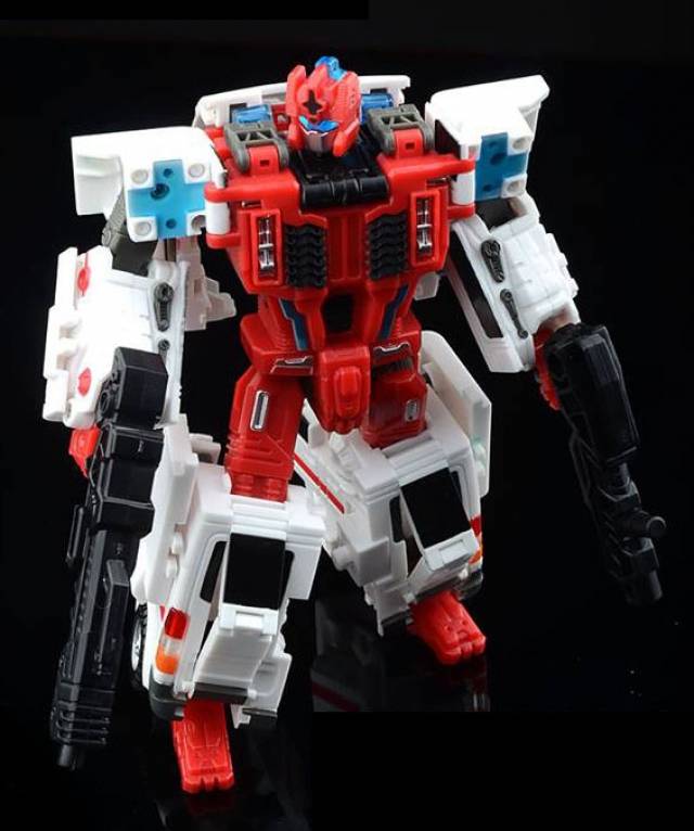 トランスフォーマー ガーディアン TFC-04 RED CROSS TFC-04 Redcross