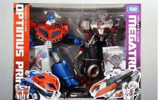 Japanese Transformers Animated - Bumblebee vs. Starscream