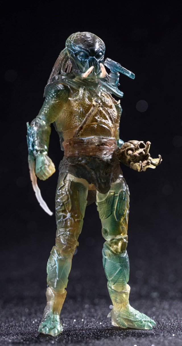 Tracker Predator Active Camouflage Version PX Previews Exclusive 1