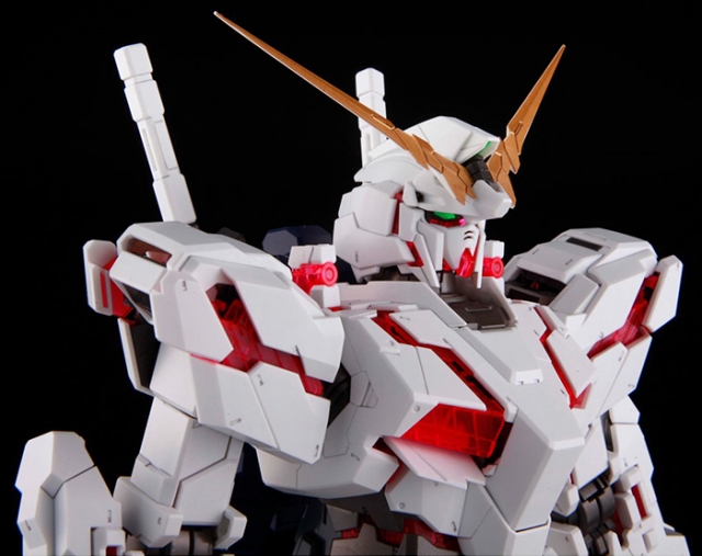 RX-0 Unicorn Gundam Prototype Full Psycho-Frame 1/60 Scale