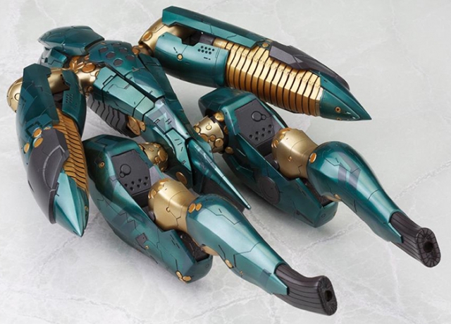Metal Gear Ray 1/100 Scale Model Kit | Metal Gear Solid 4: Guns of the
