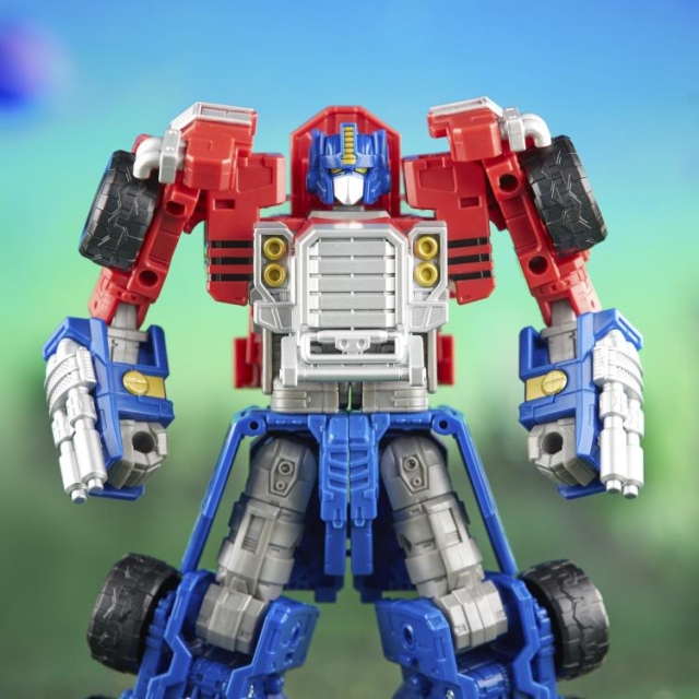 Transformers Legacy Evolution Commander Optimus Prime, Action Figure 19 Cm, 2 Modalità, Armada Universe