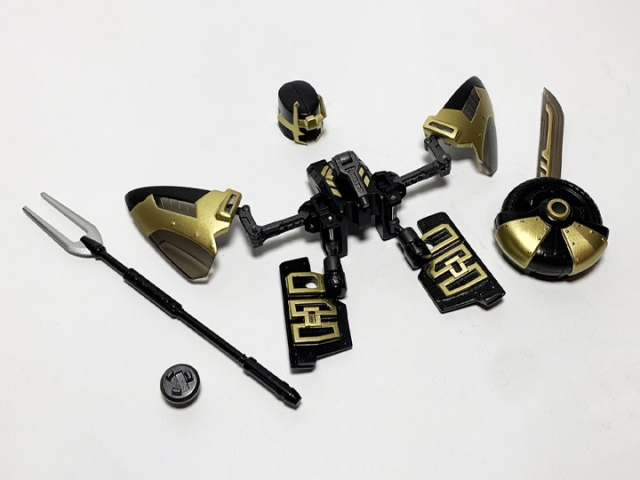 DK-42 Upgrade Kit for Transformers: Legacy Evolution Deluxe Prowl | Dna Design | Upgrade Kit