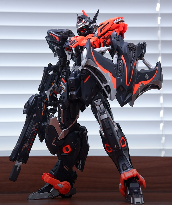 THB-03M Thunder-Speed Manta Ray 1/100 Scale Model Kit | Infinity Nova | IN ERA+