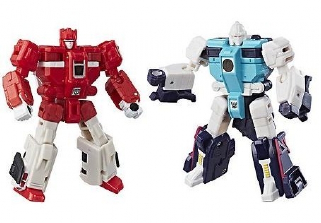 Wingspan with Cloudraker Limited Edition Exclusive Set Deluxe Class  | Transformers Generations Titans Return