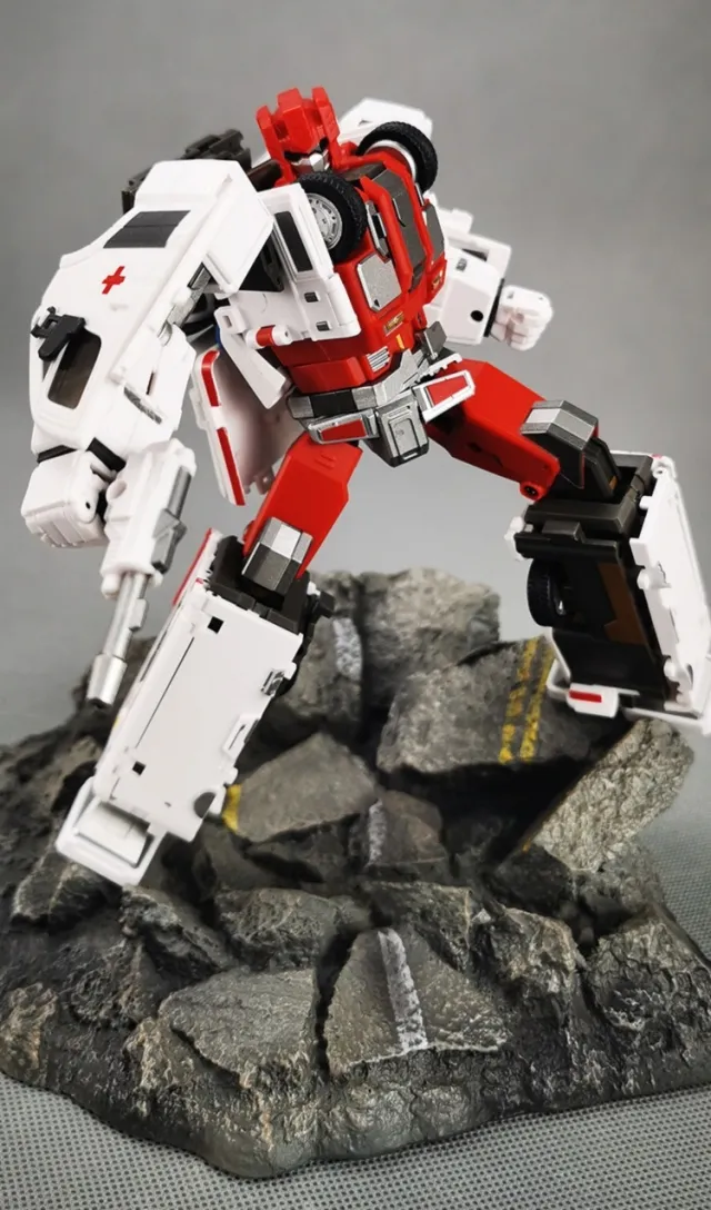 GT-08C Bulance | Generation Toy