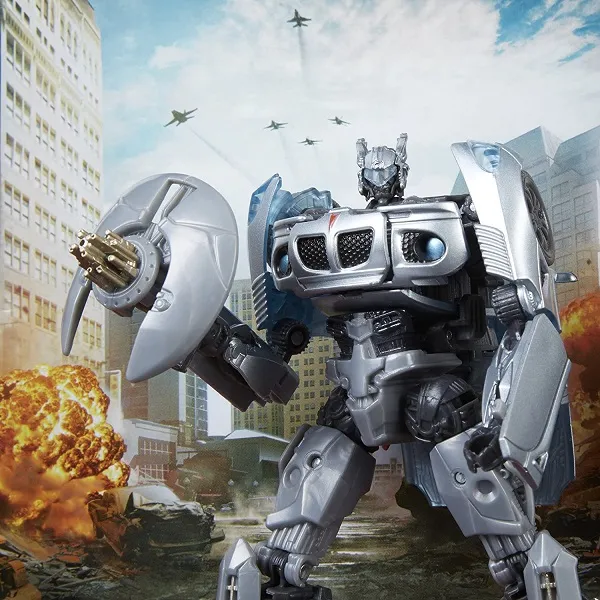 SS-09 Jazz Japanese Version | Studio Series Transformers Figure