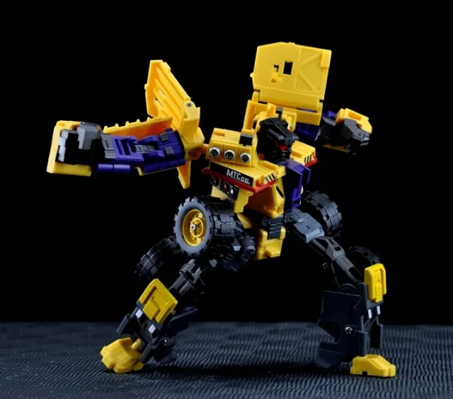 MTCM-01 DX Yellow Giant Set of 6 Pieces Gift Set | MakeToys