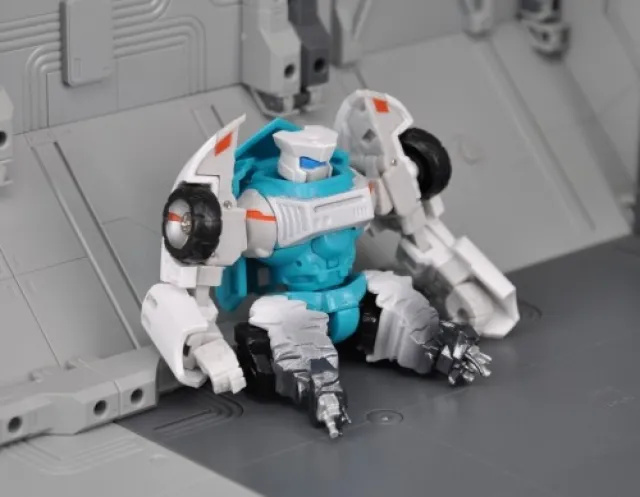 MM-02 Rear End and Hurricane Upgrade Kit | MakeToys Manga Mech