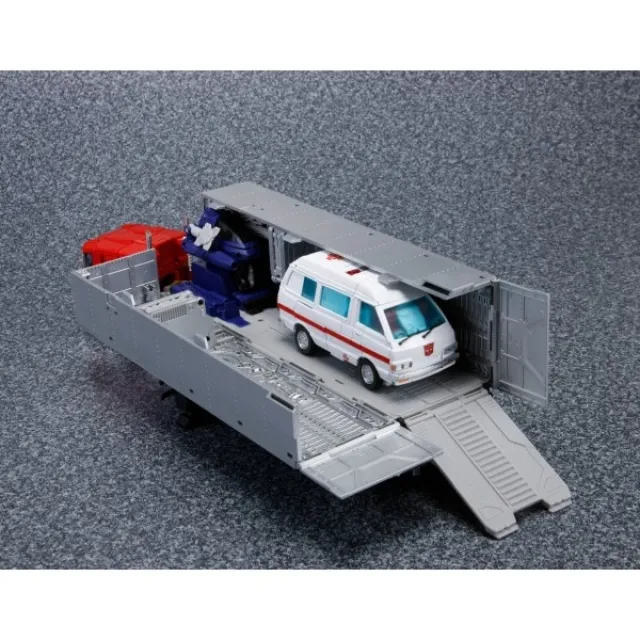 MP-30 Ratchet | Masterpiece G1 Transformers Figure | TFSource