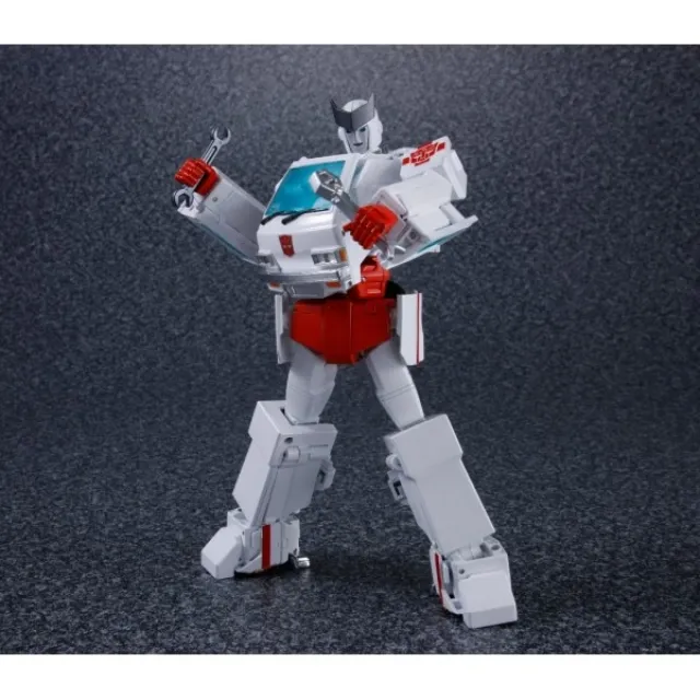 MP-30 Ratchet | Masterpiece G1 Transformers Figure | TFSource