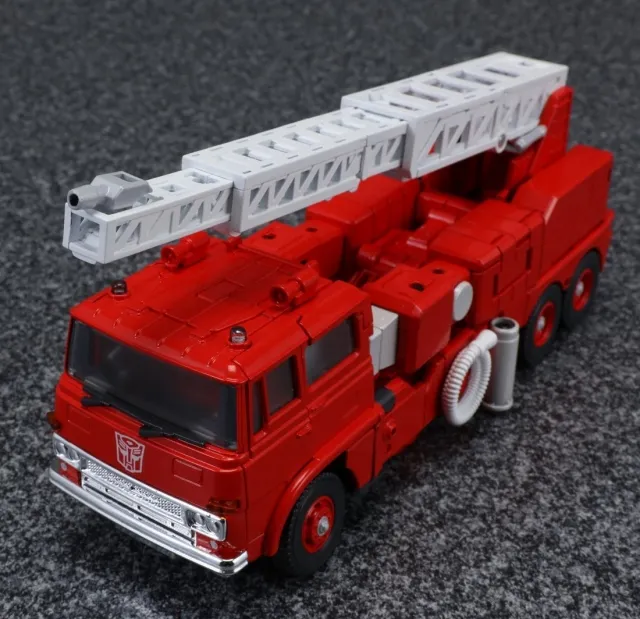 MP-33 Inferno | Masterpiece G1 Transformers Figure | TFSource