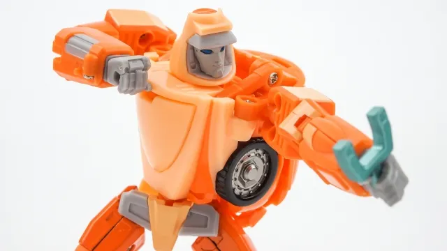 MM-4+ Ollie Reissue | XTransbots 3rd Party MP-Scale Figure | TFSource