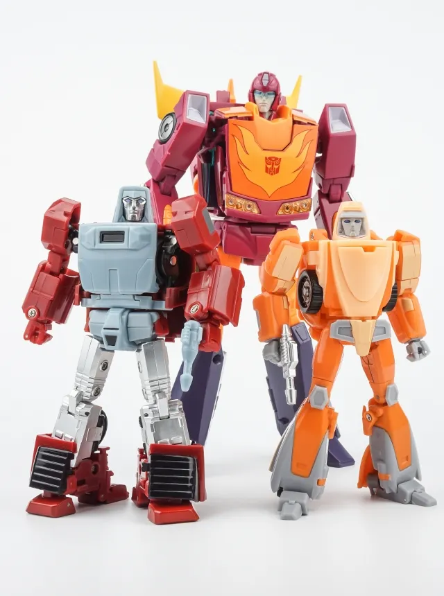 MM-4+ Ollie Reissue | XTransbots 3rd Party MP-Scale Figure | TFSource