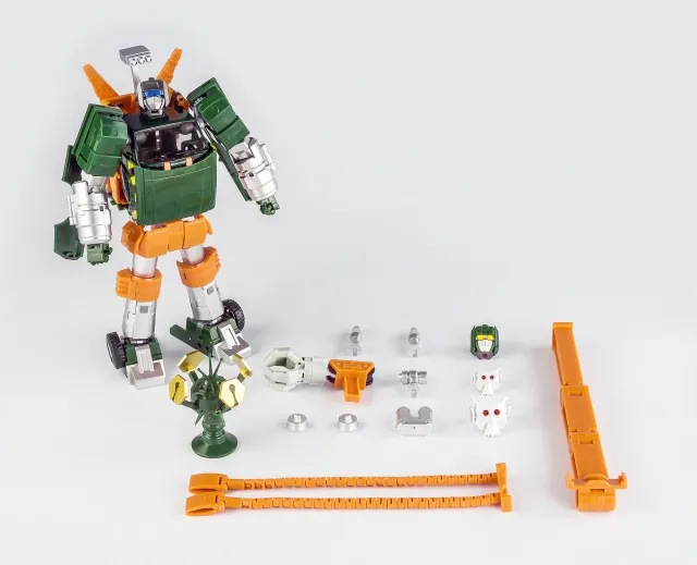 MX-9 Paean | XTransbots 3rd Party MP-Scale Figure | TFSource