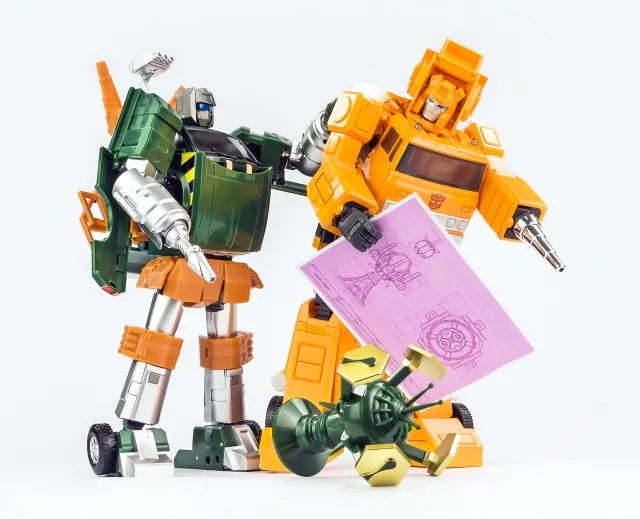 MX-9 Paean | XTransbots 3rd Party MP-Scale Figure | TFSource