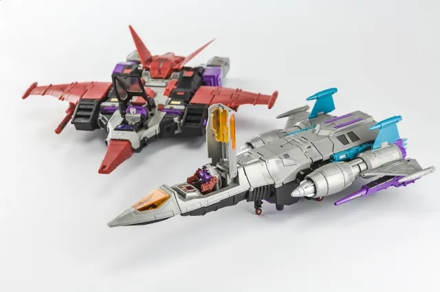 ヴァイス ハルカゼ SR✕18種✕4コン 計72枚 Kingzilla and Komodus | KFC Toys 3rd Party Masterpiece-Style
