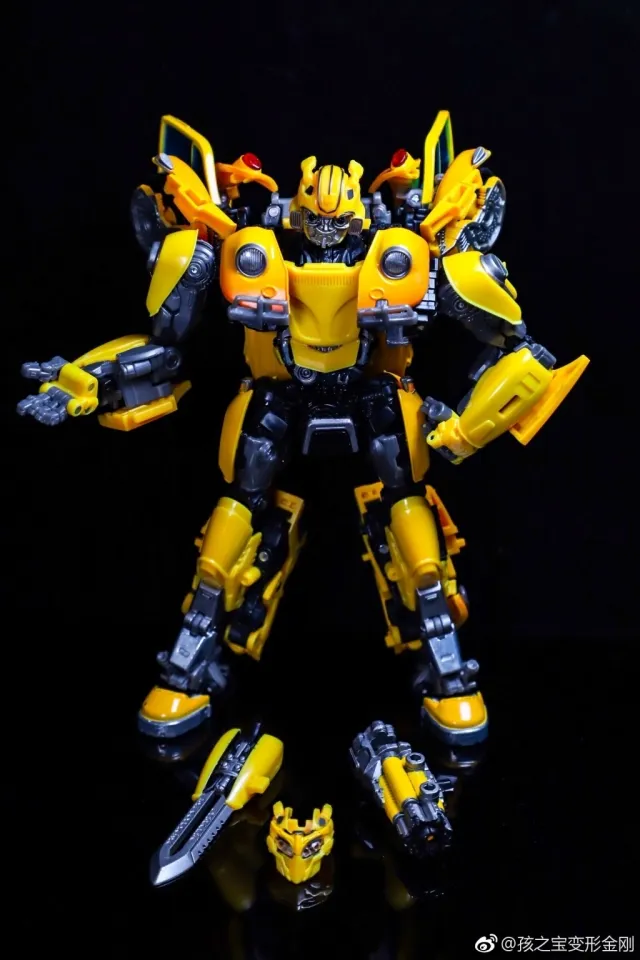 MPM-7 Bumblebee | Masterpiece Movie Series Transformers Figure