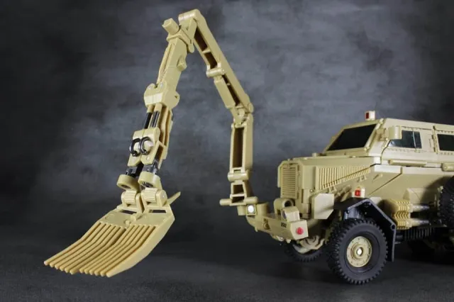 GOD-09 Steel Claw | TF DreamFactory