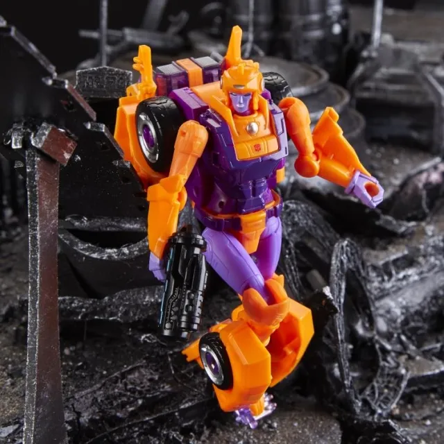 WFC-GS05 Autobot Lancer | Generations Selects Transformers Figure