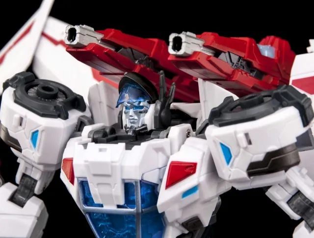 MTCD-01 Striker Manus and MTCD-05 Buster Skywing Set of 2