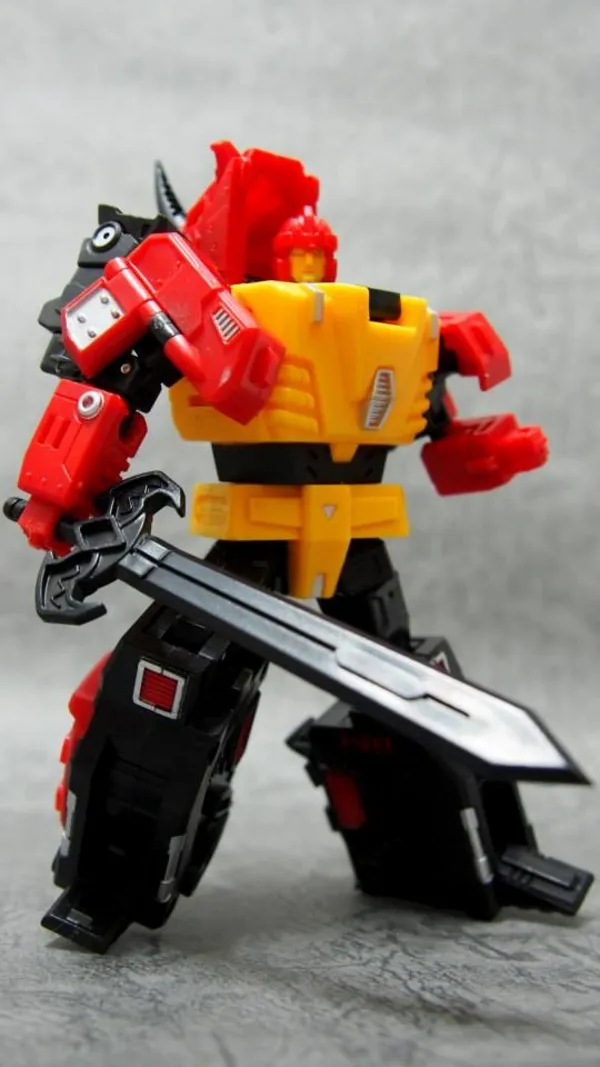 UT-W02 War Rhino Ironhead | Unique Toys | War Lord