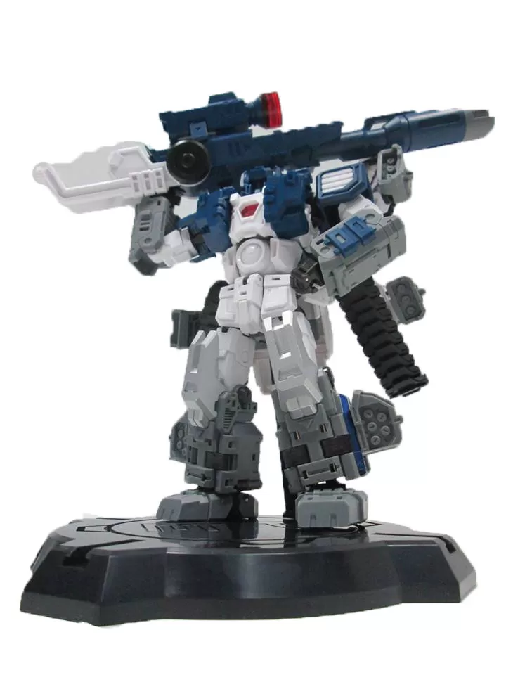 PE-DX03 Warden | Perfect Effect 3rd Party Action Figure | TFSource